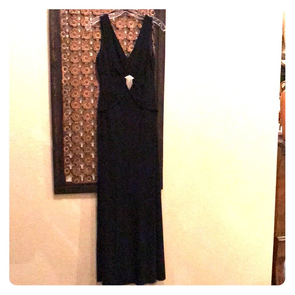 Classic Black Evening Dress🥂🎩